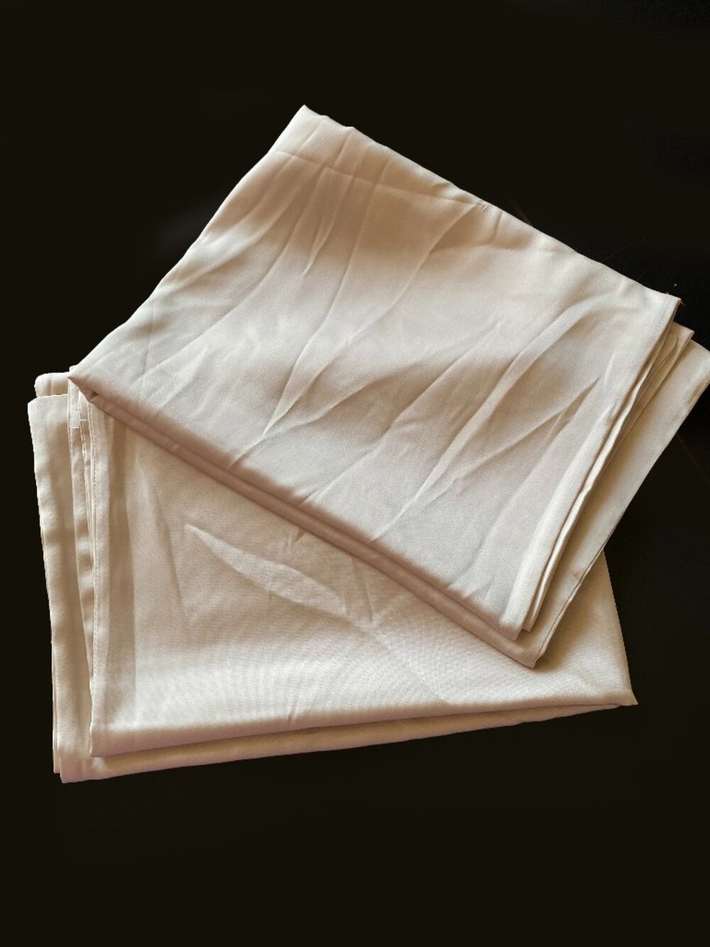 100% Mulberry Silk Pillowcase 20"x30" Hidden Zipper Champagne Color NWOT